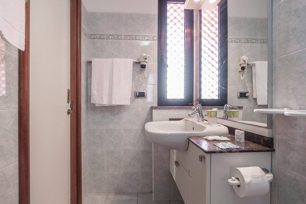 Hotel Tirreno 51/52