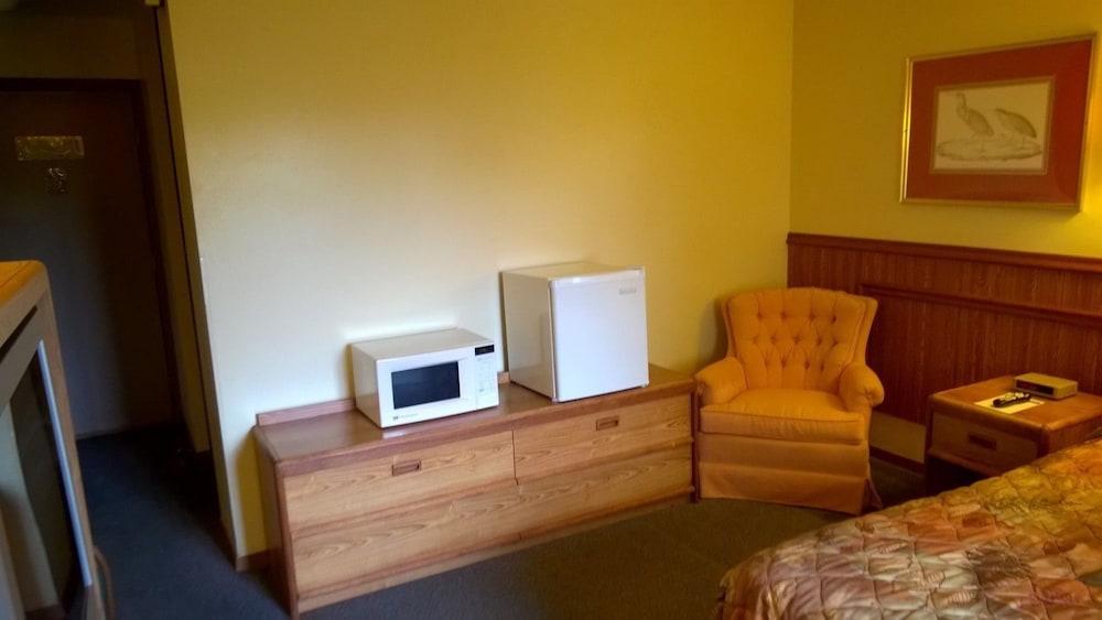 The Travelers Inn 17/21