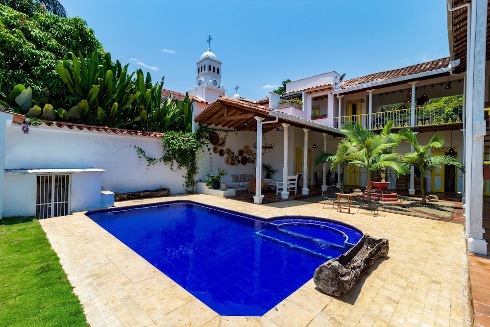 Hotel Cauca Viejo Fundadores 35/59
