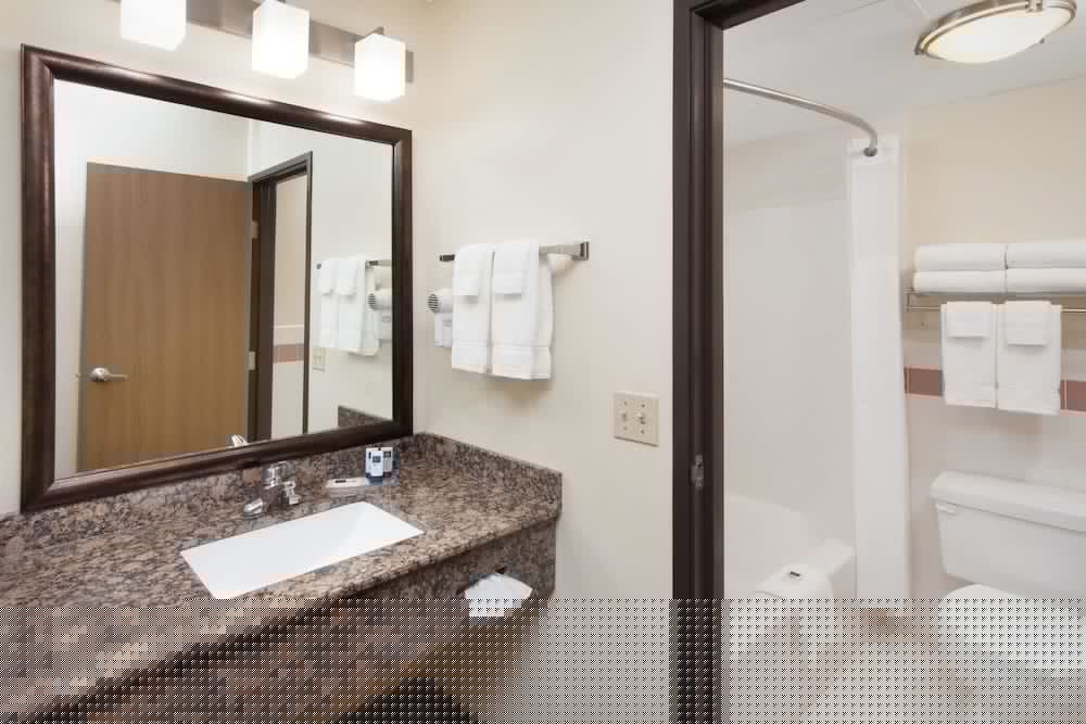 Americinn By Wyndham Grundy Center 10/23