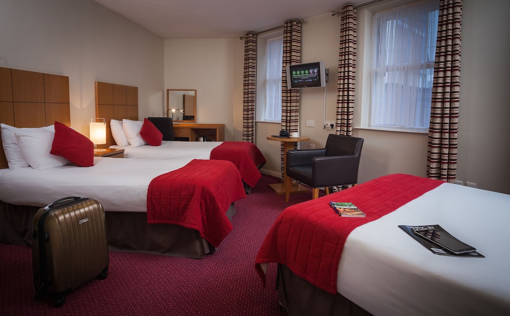 Beresford Hotel 16/58