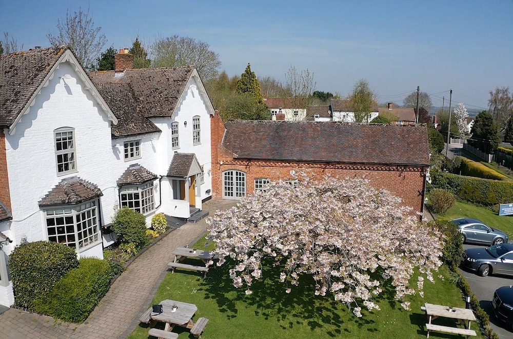 The Admiral Rodney 35/43