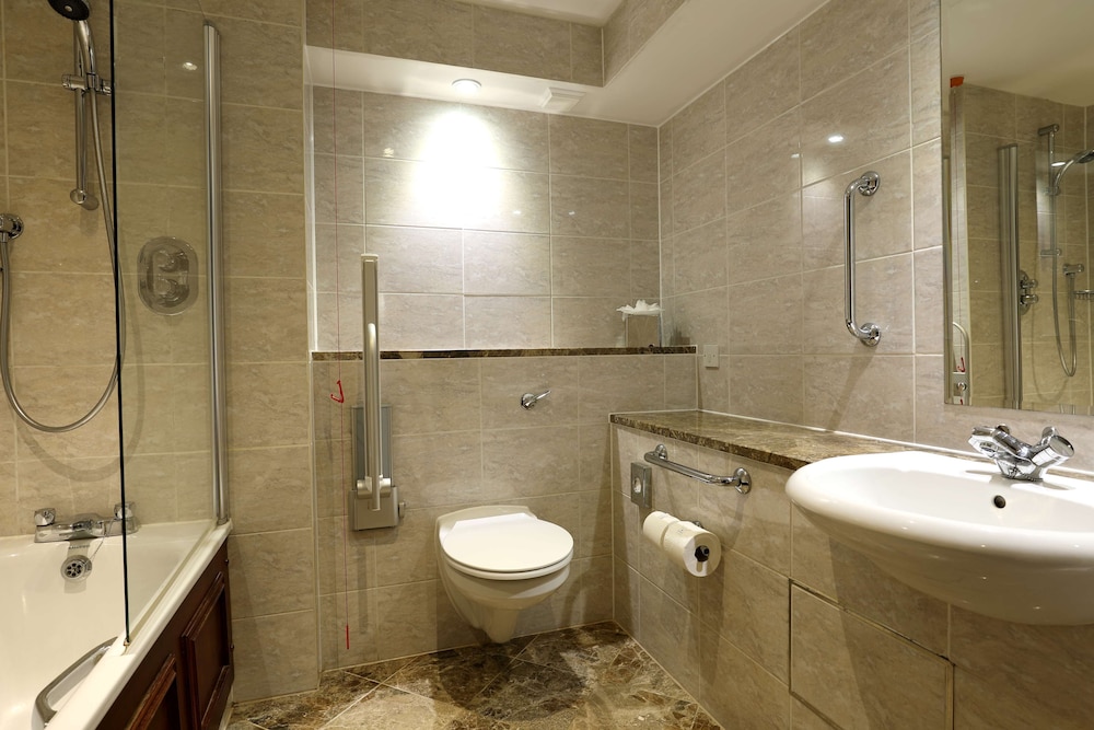 Edinburgh Marriott Hotel Holyrood 7/33