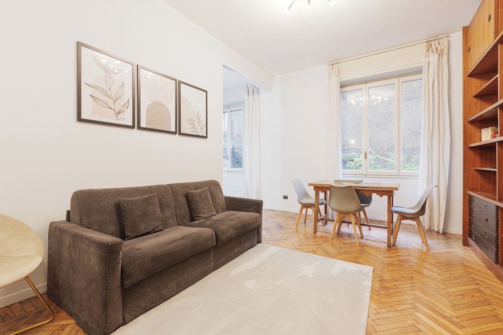 Brera Apartments In Garibaldi 23/50