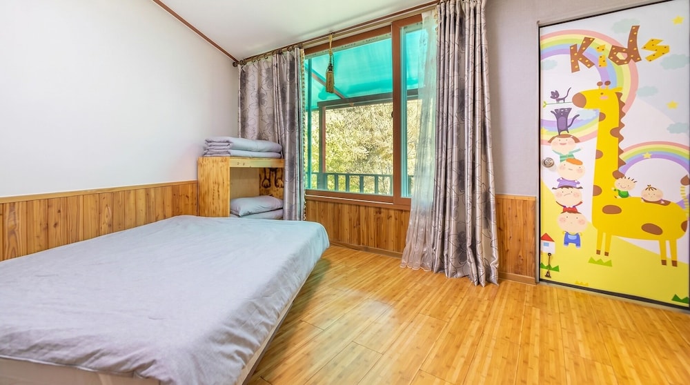 Cheongpyeong Yeoul Pension 10/50