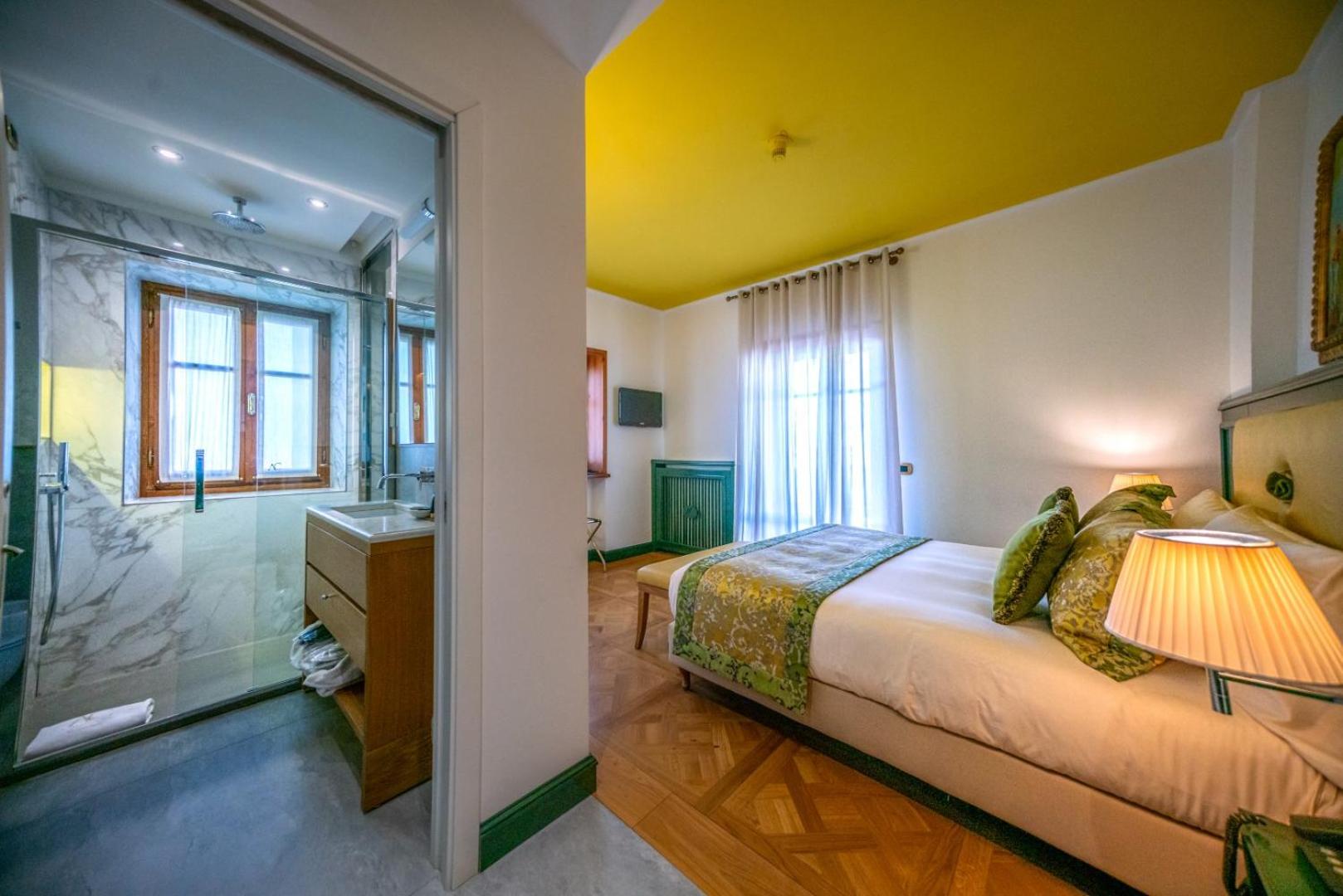 Emotion, Deluxe، Ambra Cortina Luxury Fashion Boutique Hotel 7/10
