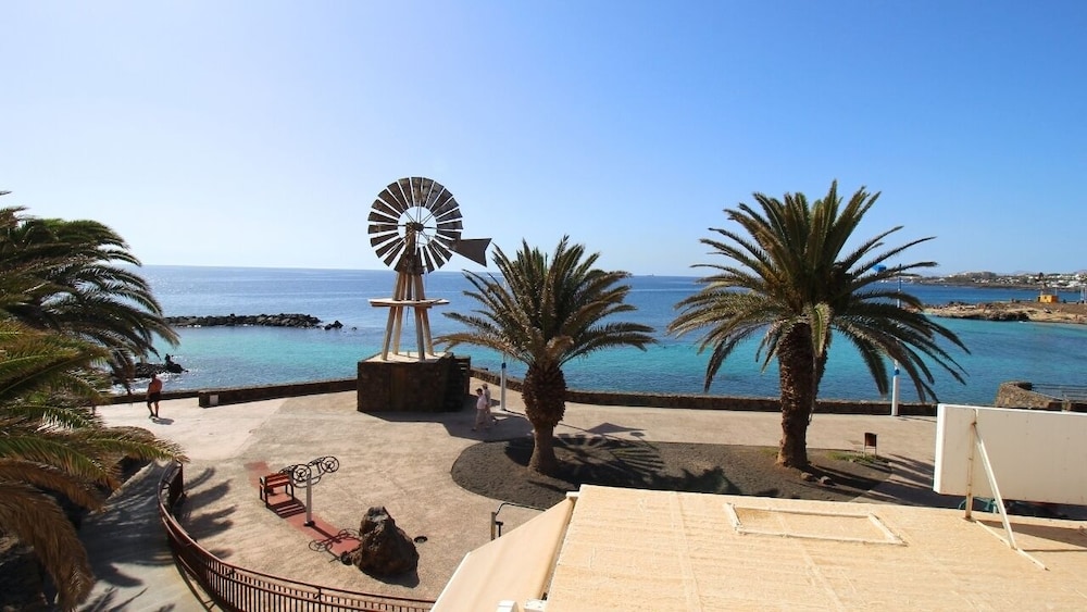 Neptuno Suites - Only Adults 47/50
