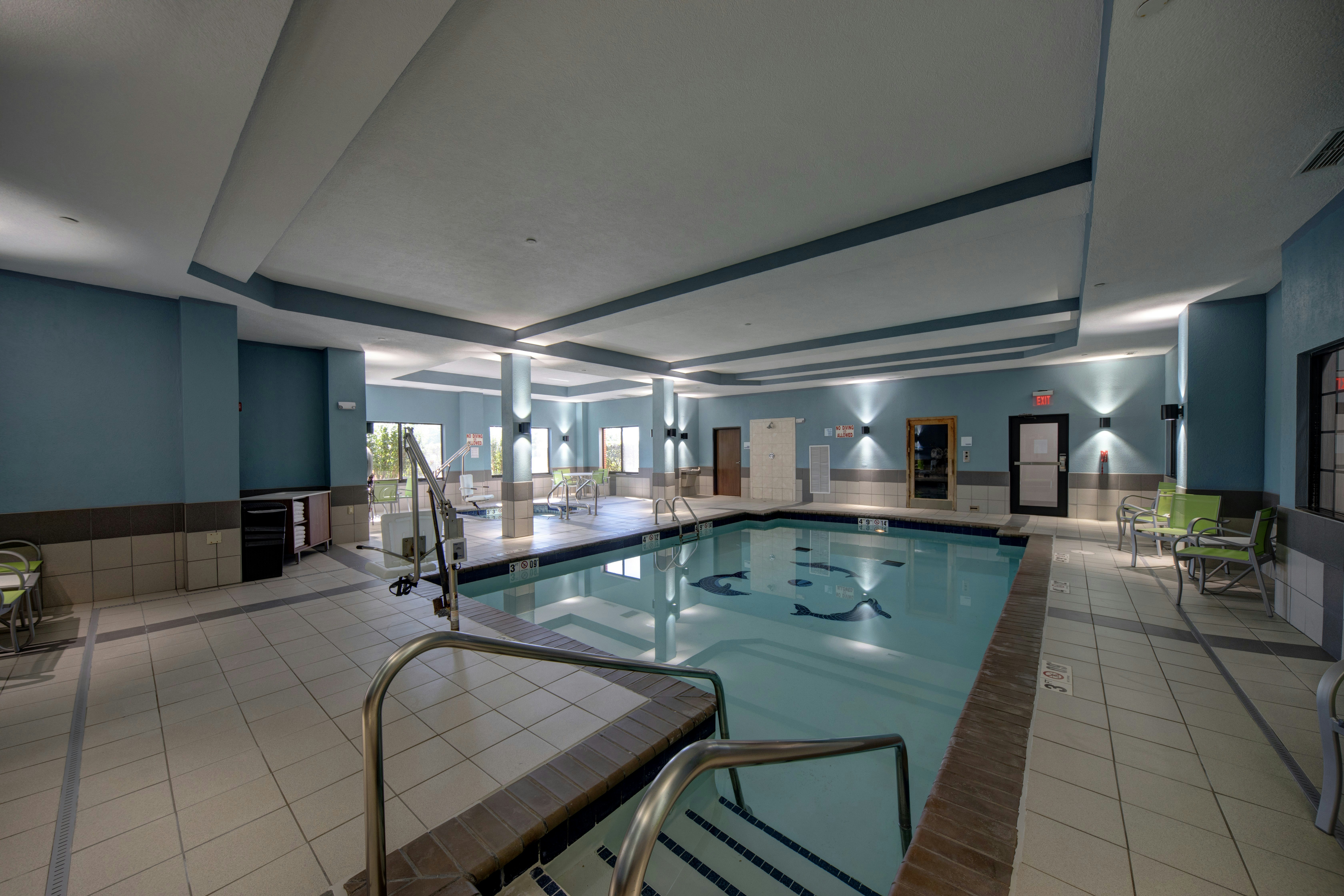 Holiday Inn Express and Suites Oklahoma City West-Yukon, an IHG Hotel 15/22