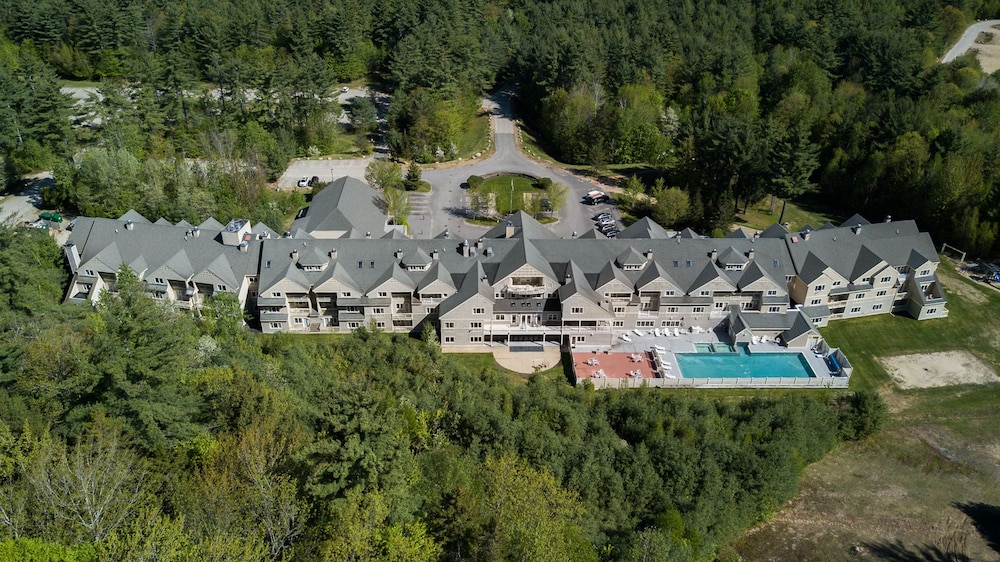 Grand Summit Hotel At Attitash 60/64