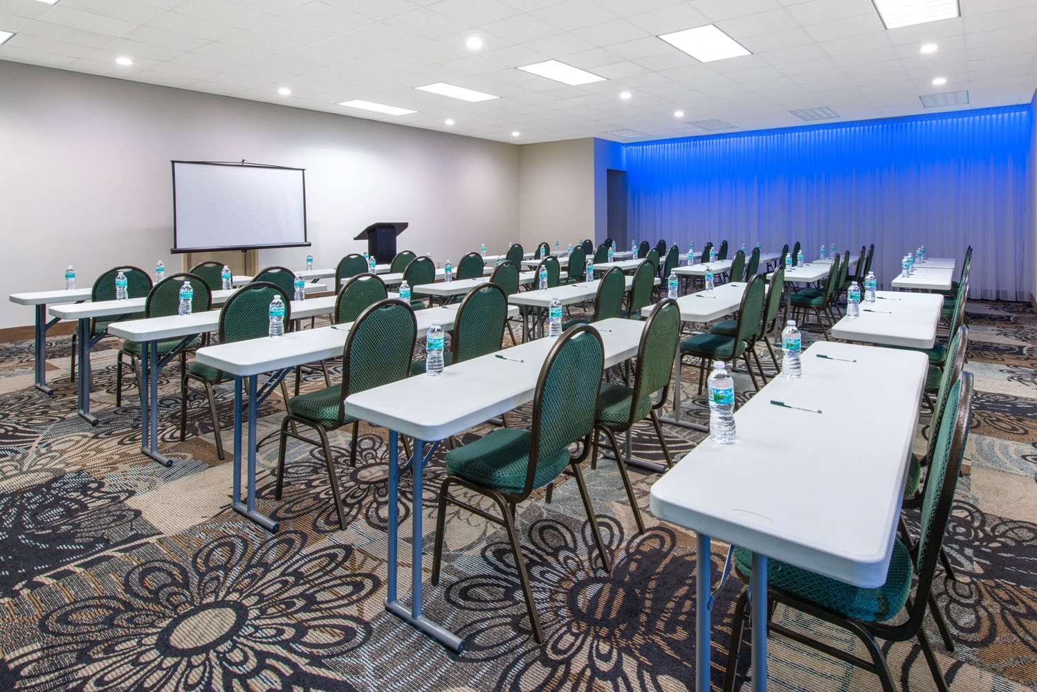 La Quinta Inn By Wyndham Clearwater Central 40/52