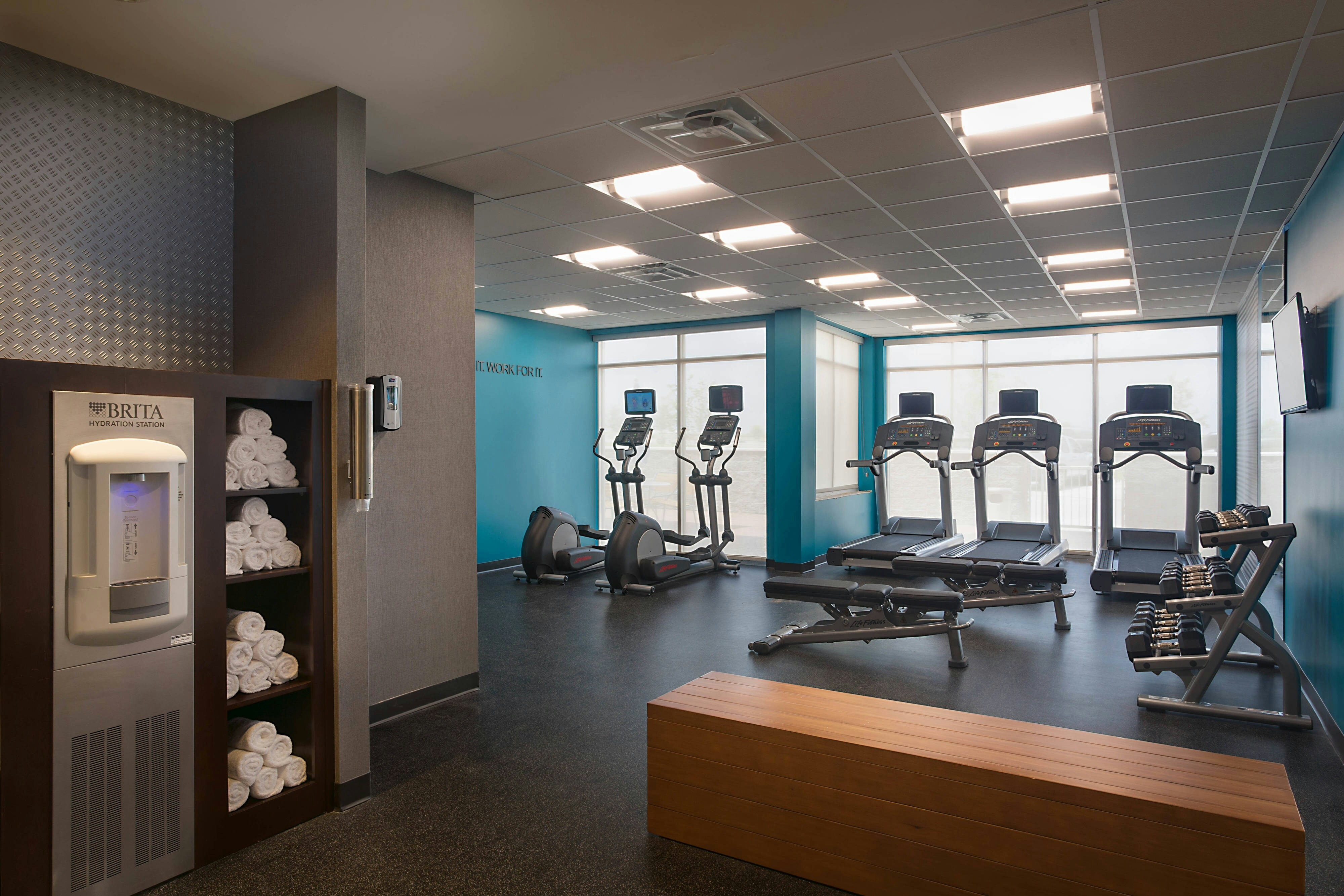 FAIRFIELD INN & SUITES DALLAS WEST/I-30 17/27