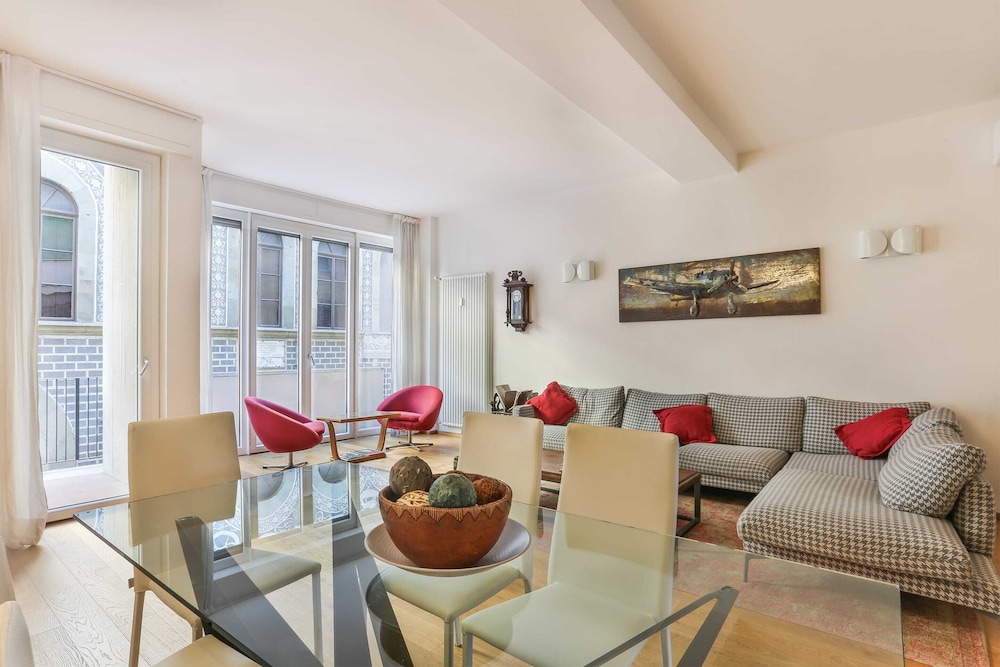 Pitti Palace 5 Stars Apartment 11/24