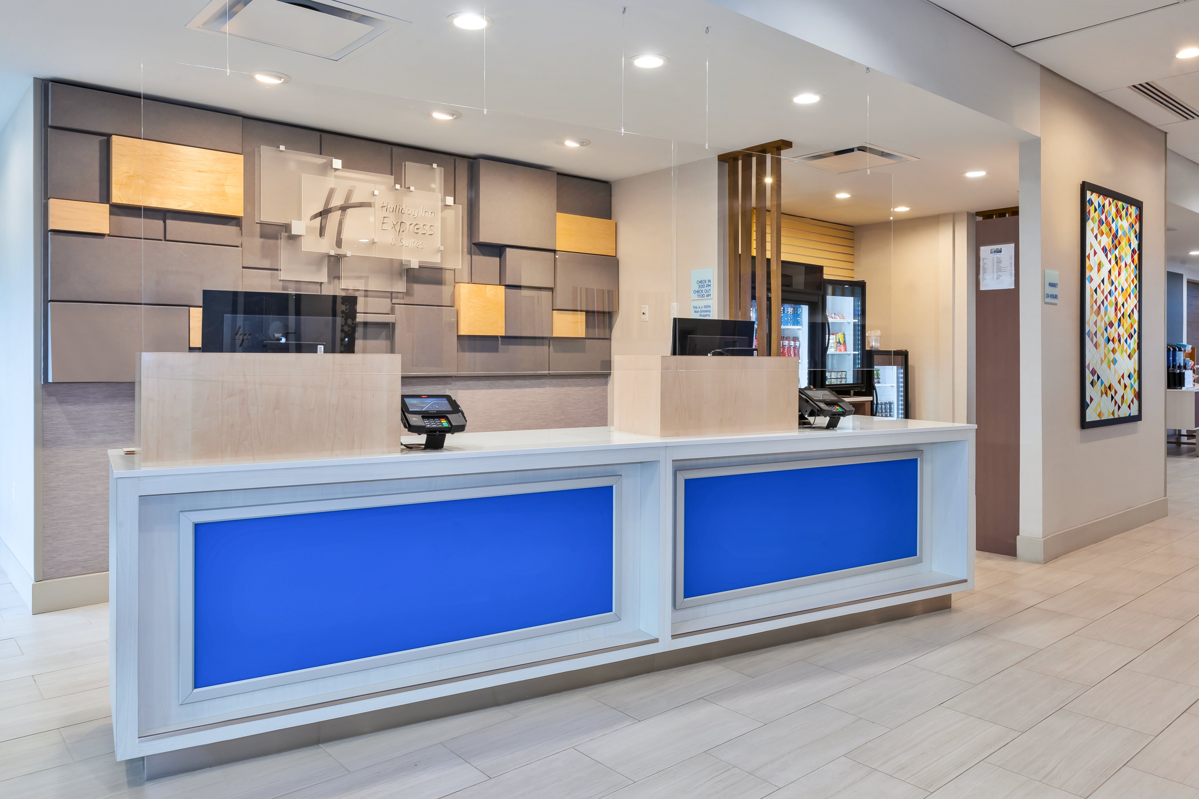 Holiday Inn Express Suites Grand Rapids Airport South 4/39