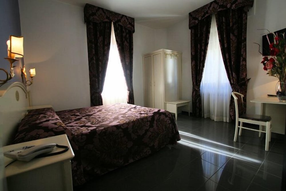 La Meridiana 24/50