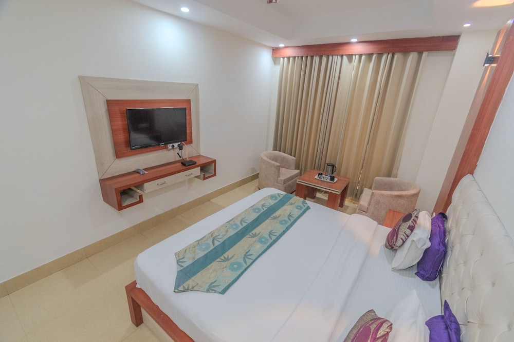 Hotel Raj Mandir 17/44