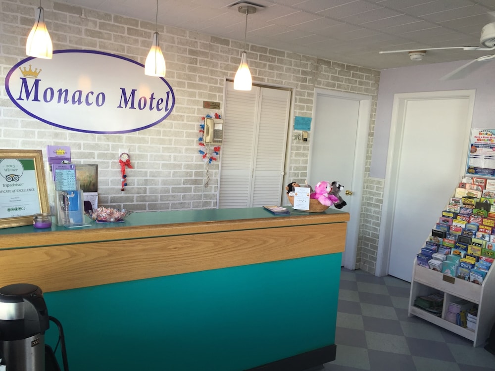 Monaco Motel 8/46