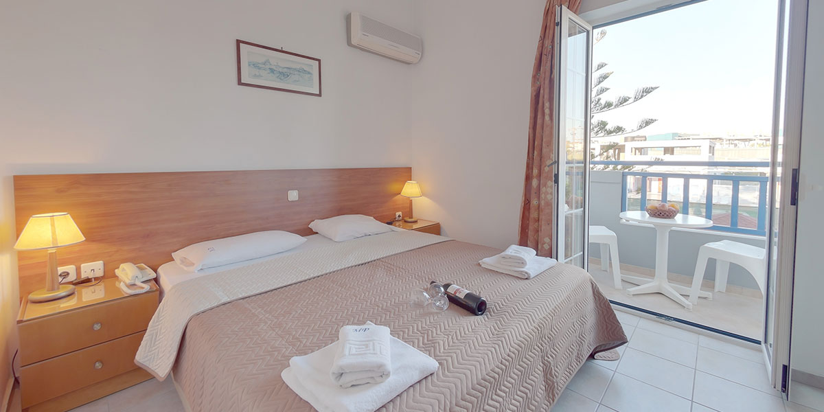 Room at Marirena Hotel, MALEVIZI