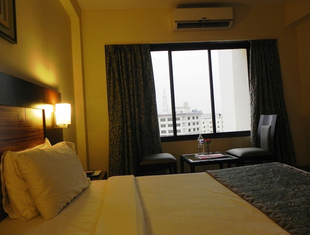 Hotel Reeva Regency 10/29