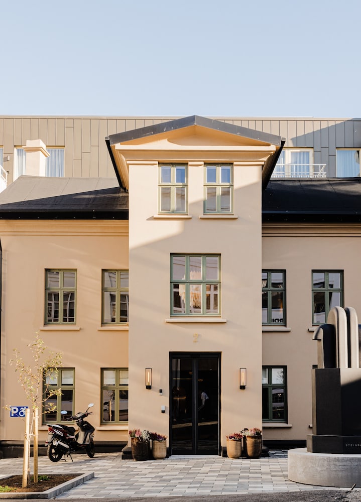 Reykjavik Residence Hotel 2/75