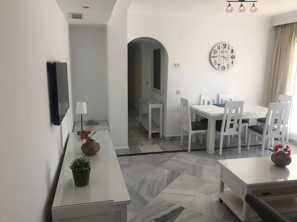 Puerto Banus Luxury Penthouse 6/19