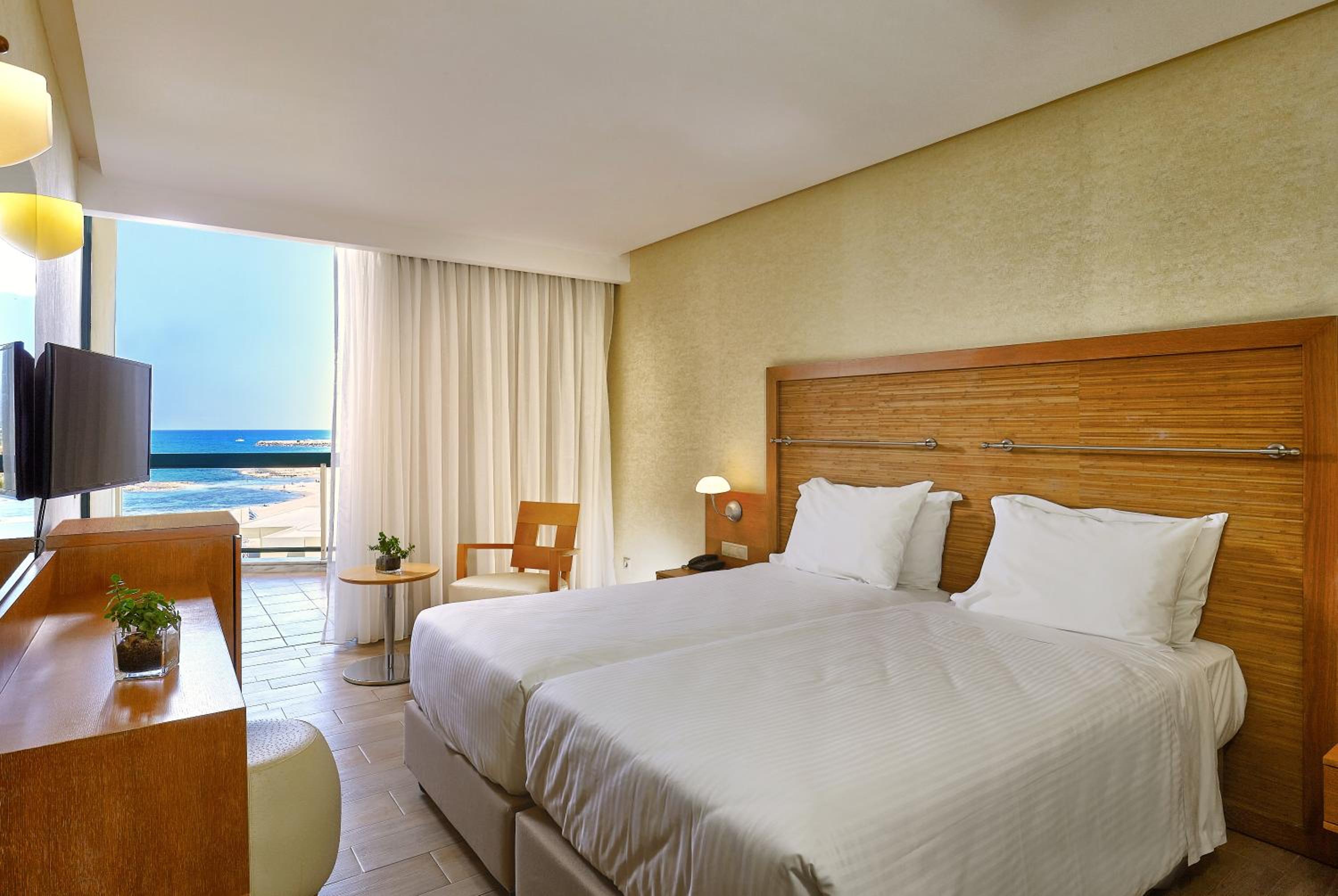 غرفة بإطلالة على البحر، Sirens Beach Hotel 3/8