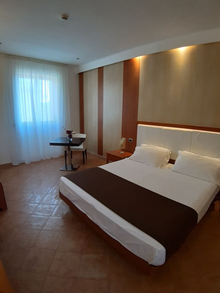 Hotel Aurora E Del Benessere 27/70