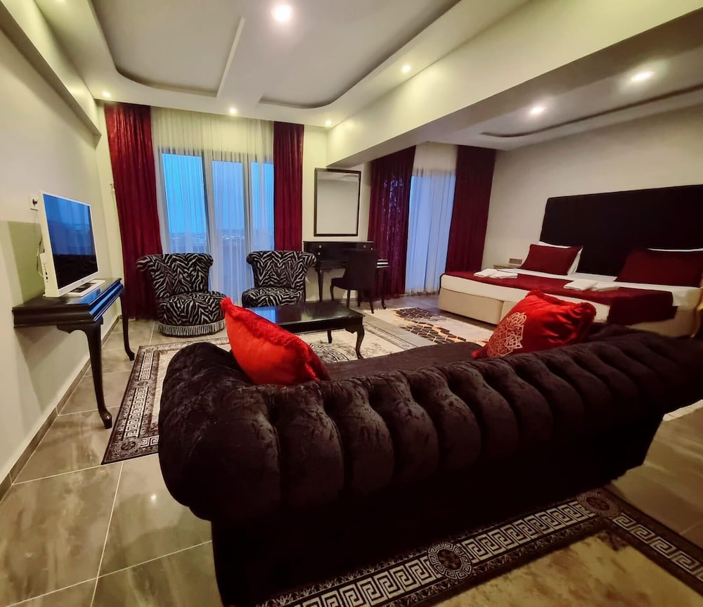 Marine View Hotel 24/25
