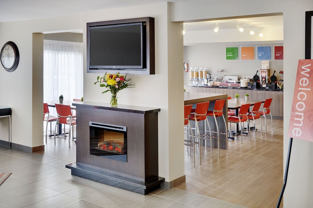 Comfort Inn Kirkland Lake 17/24