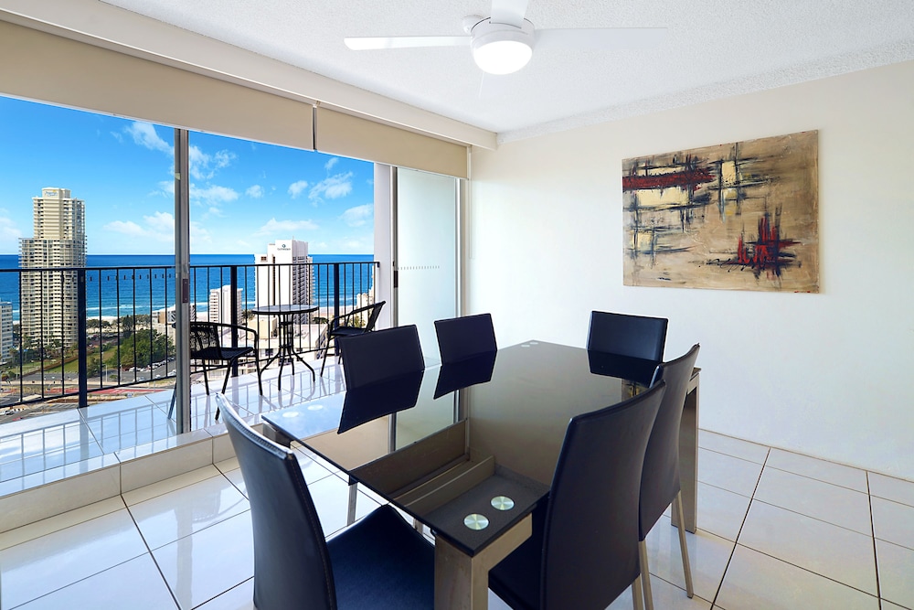 Condor Ocean View Apartments 51/74