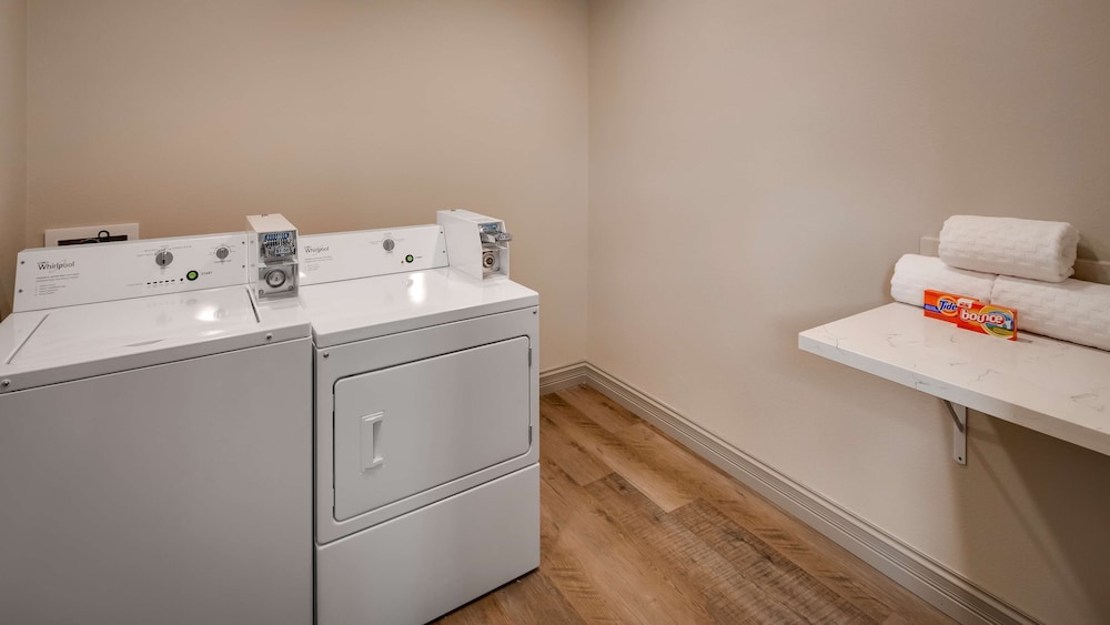 Comfort Inn & Suites Clarksville - Louisville North 6/69