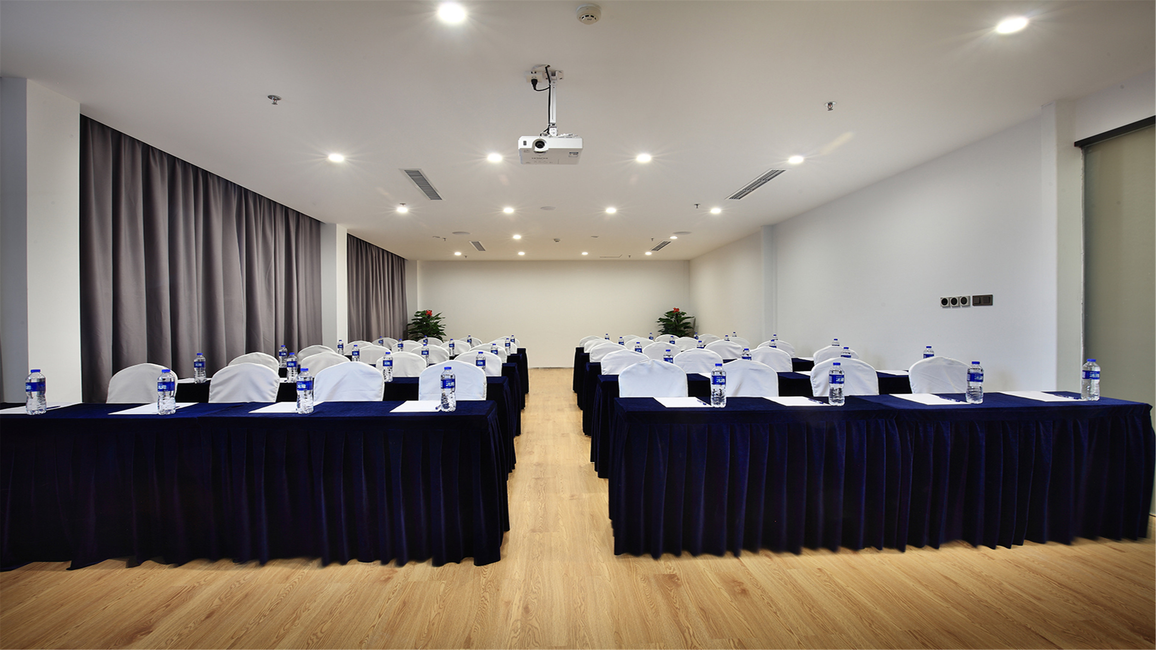 Holiday Inn Express Guilin City Center 34/41