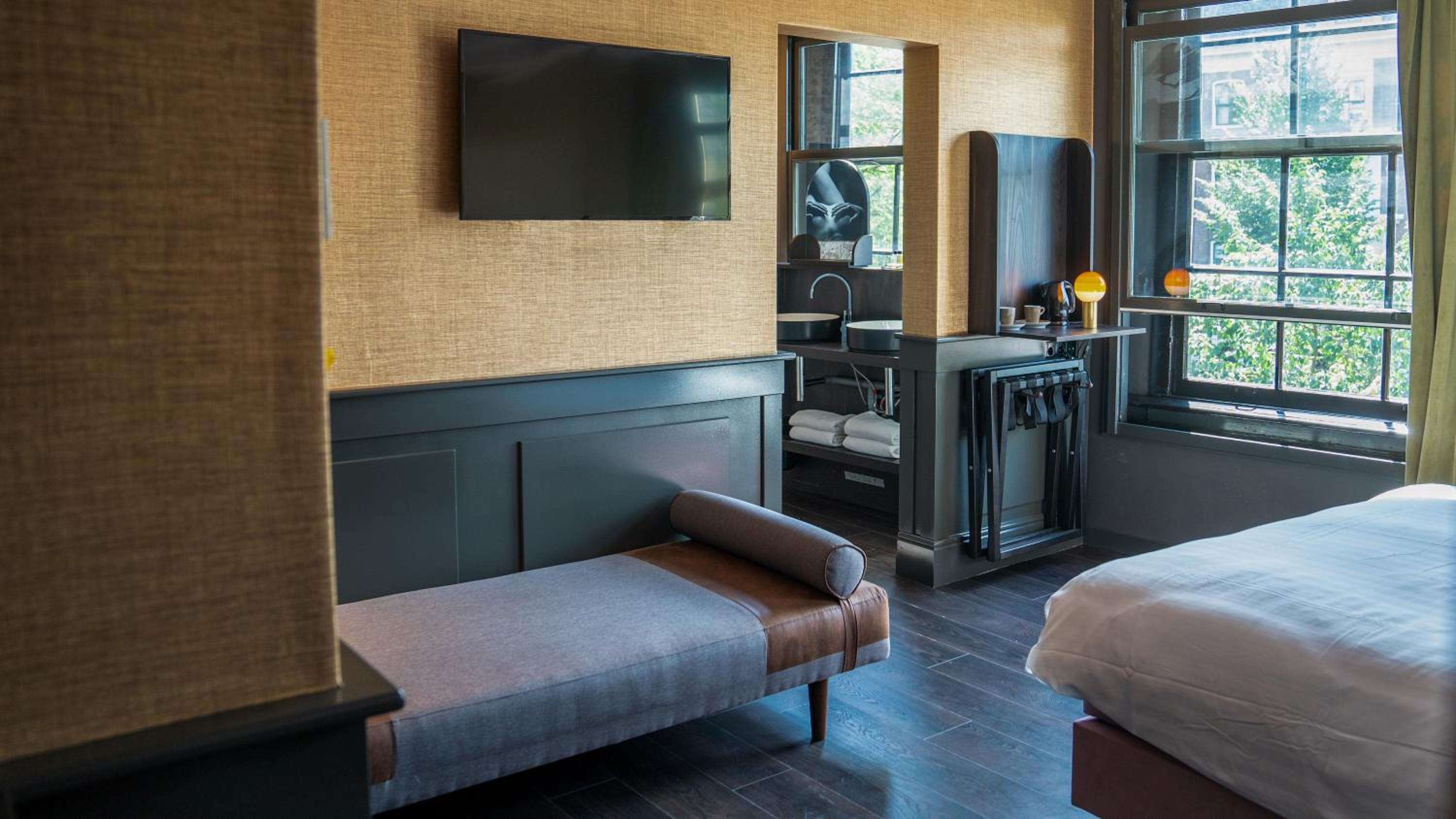 PREMIUM, DOUBLE BED