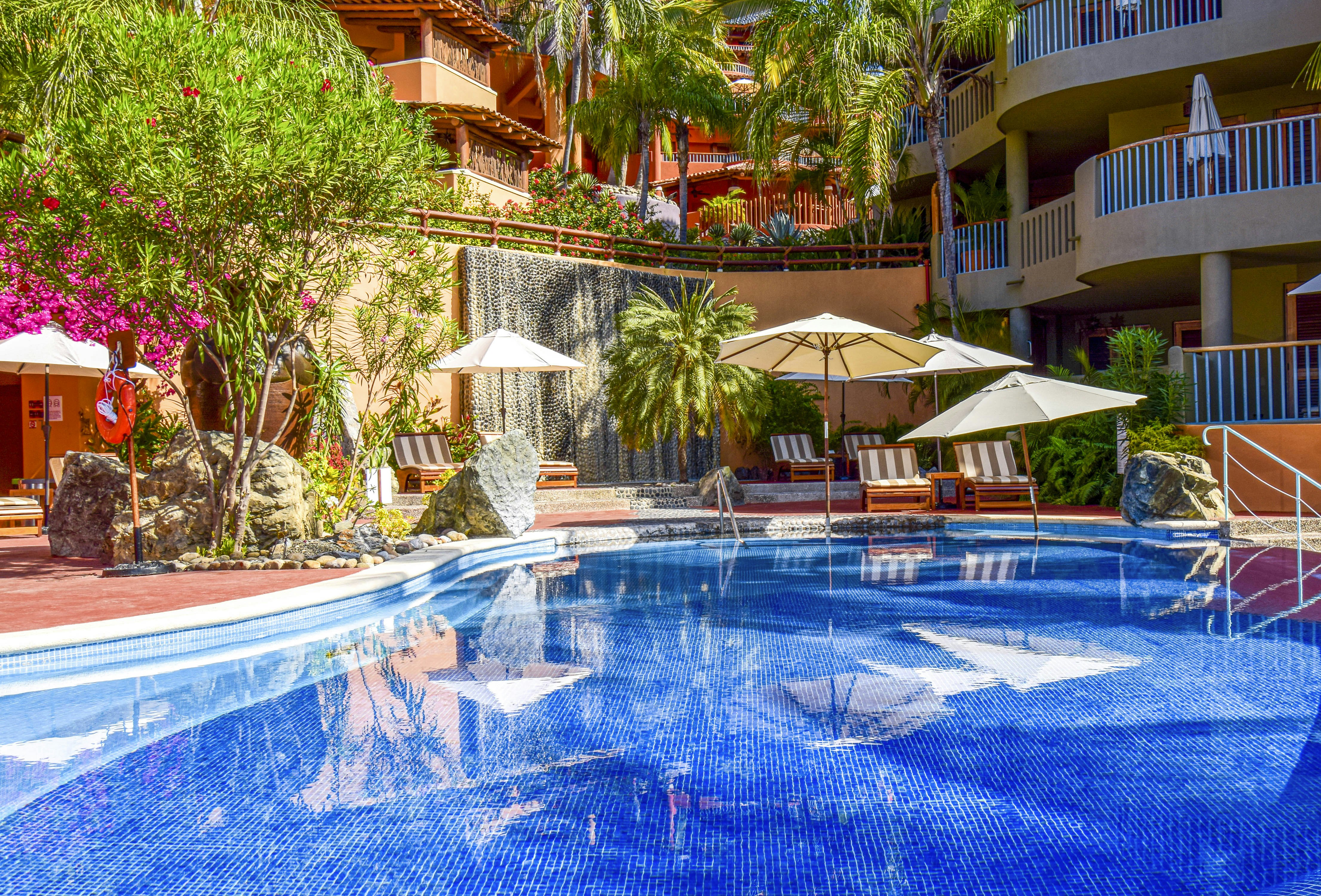 Hilton Grand Vacations Club Zihuatanejo 34/37