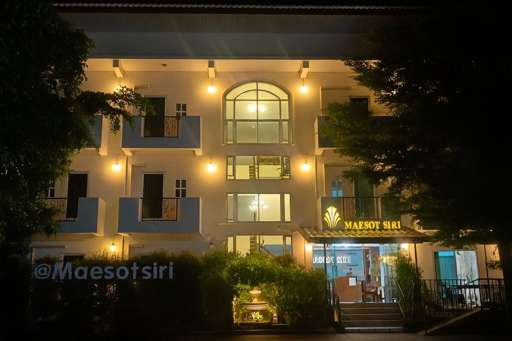 Maesot Siri Hotel 4/50