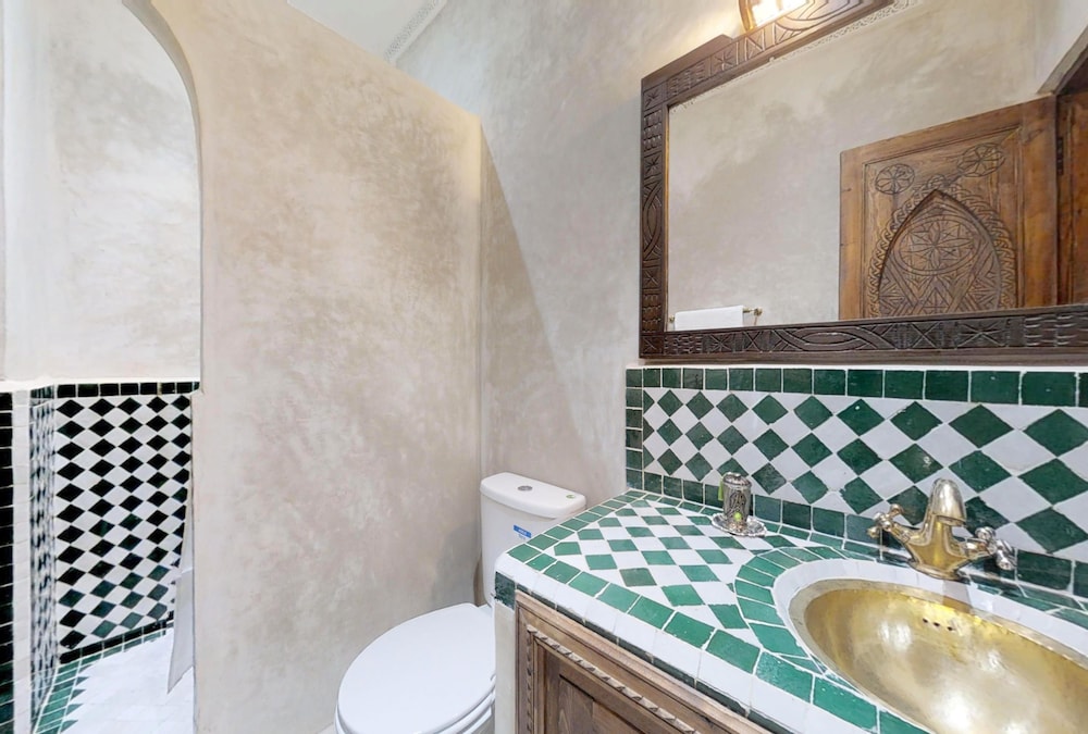 Riad Abaka 46/50