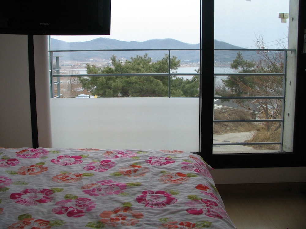Hyoui Youm Pension 8/50