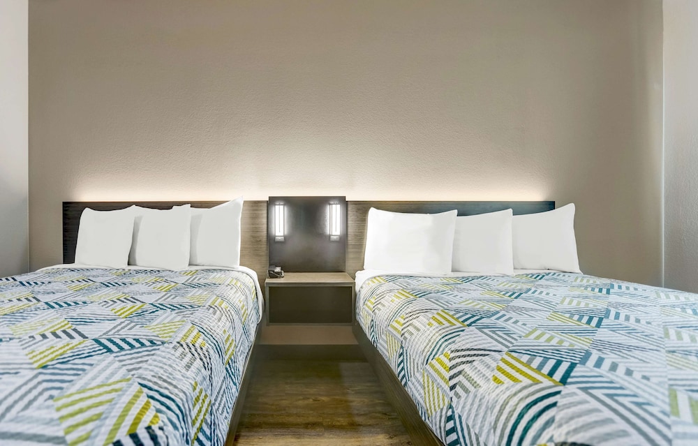 Motel6 Weatherford, TX 32/50