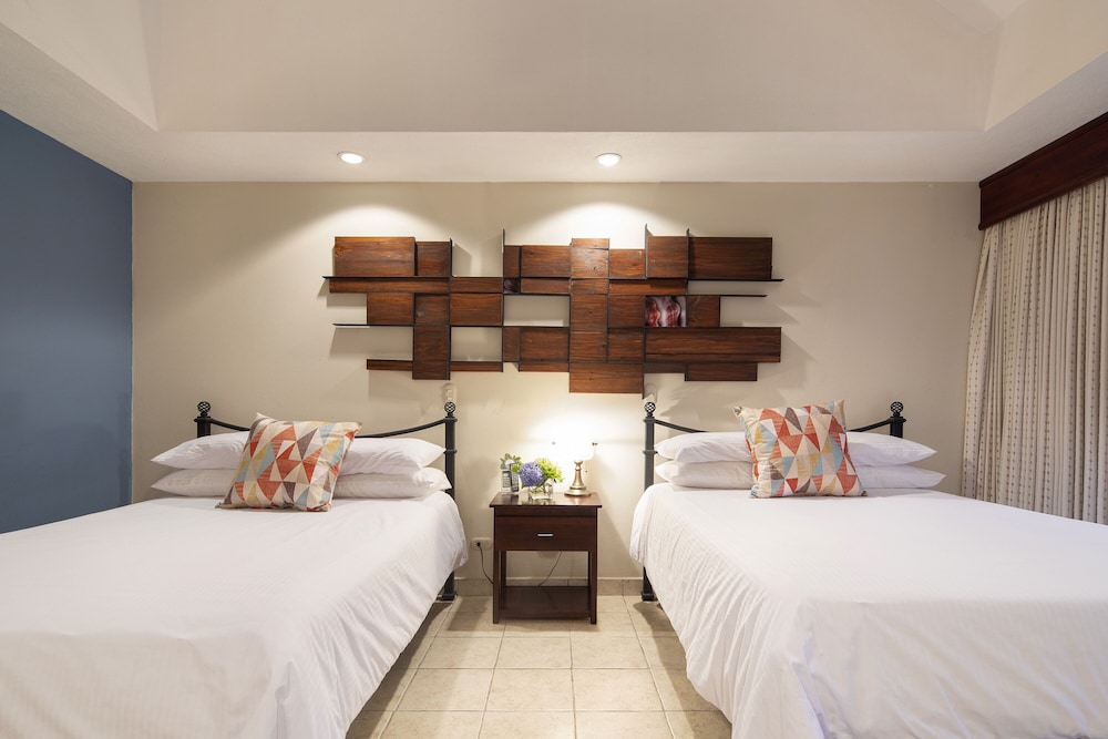 Pumilio Mountain Ocean Hotel 15/50
