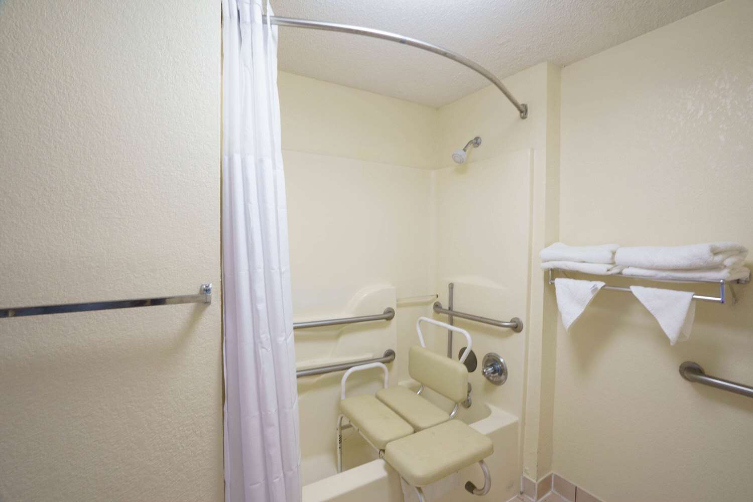 Travelodge by Wyndham Montgomery East 15/15