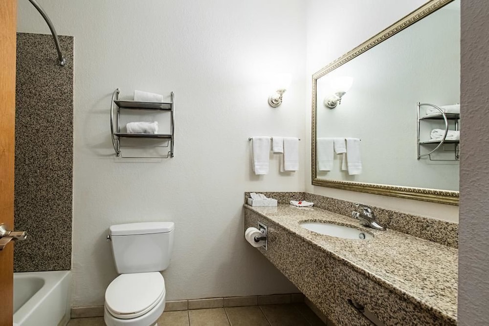Days Inn by Wyndham Copperas Cove 50/53