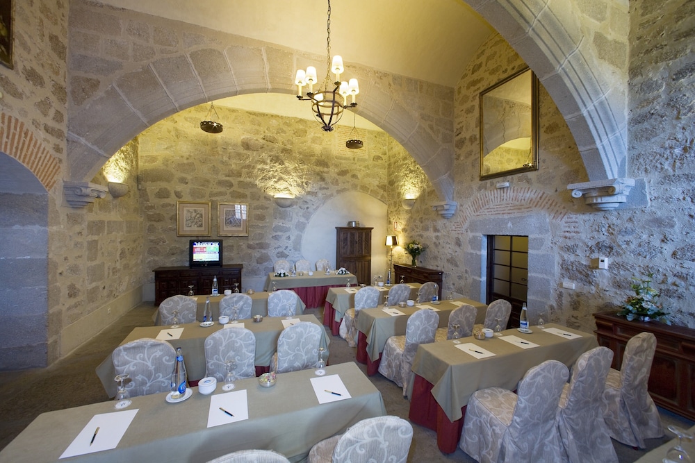 Parador de Plasencia 53/65