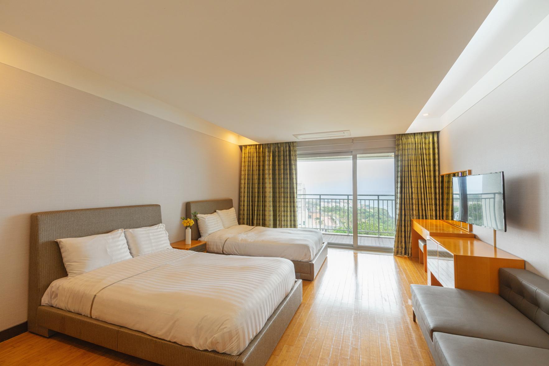 Garden, Family, Twin Beds, Ocean View