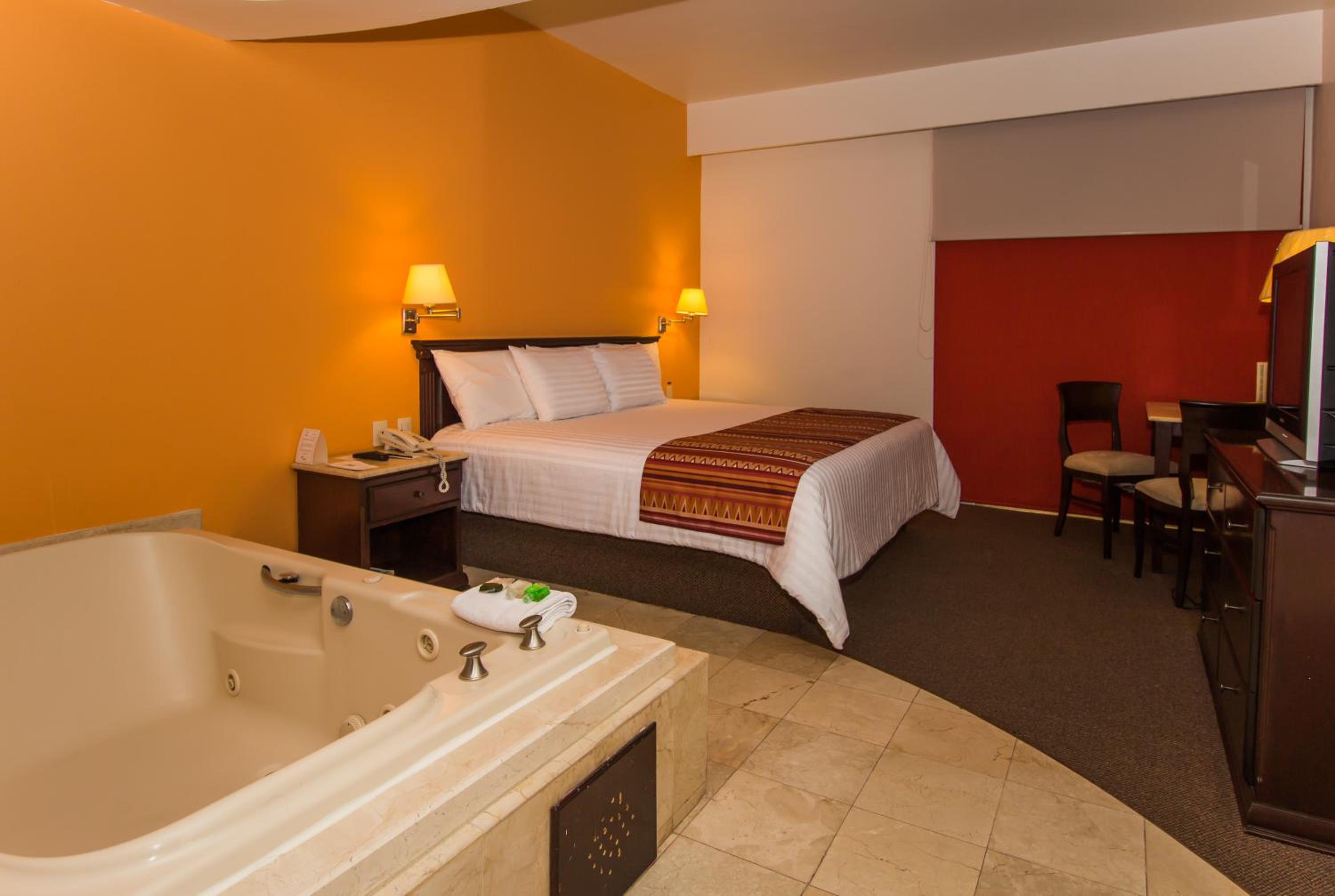 غرفة بسرير كوين بجاكوزي، HG HOTEL 10/10