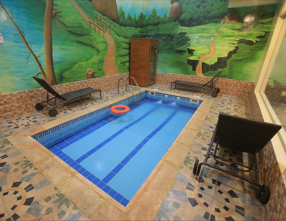 منتجع واحة ميرال الطائف(Meral Oasis Resort Taif) 45/74
