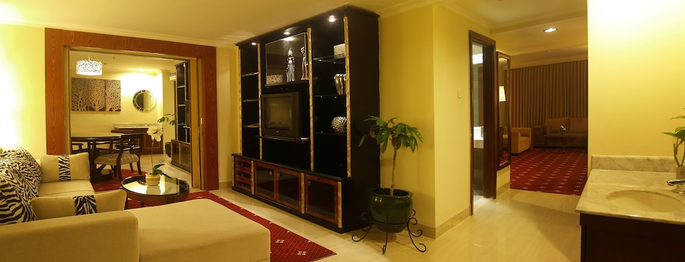 Aston Tropicana Hotel Bandung 23/69