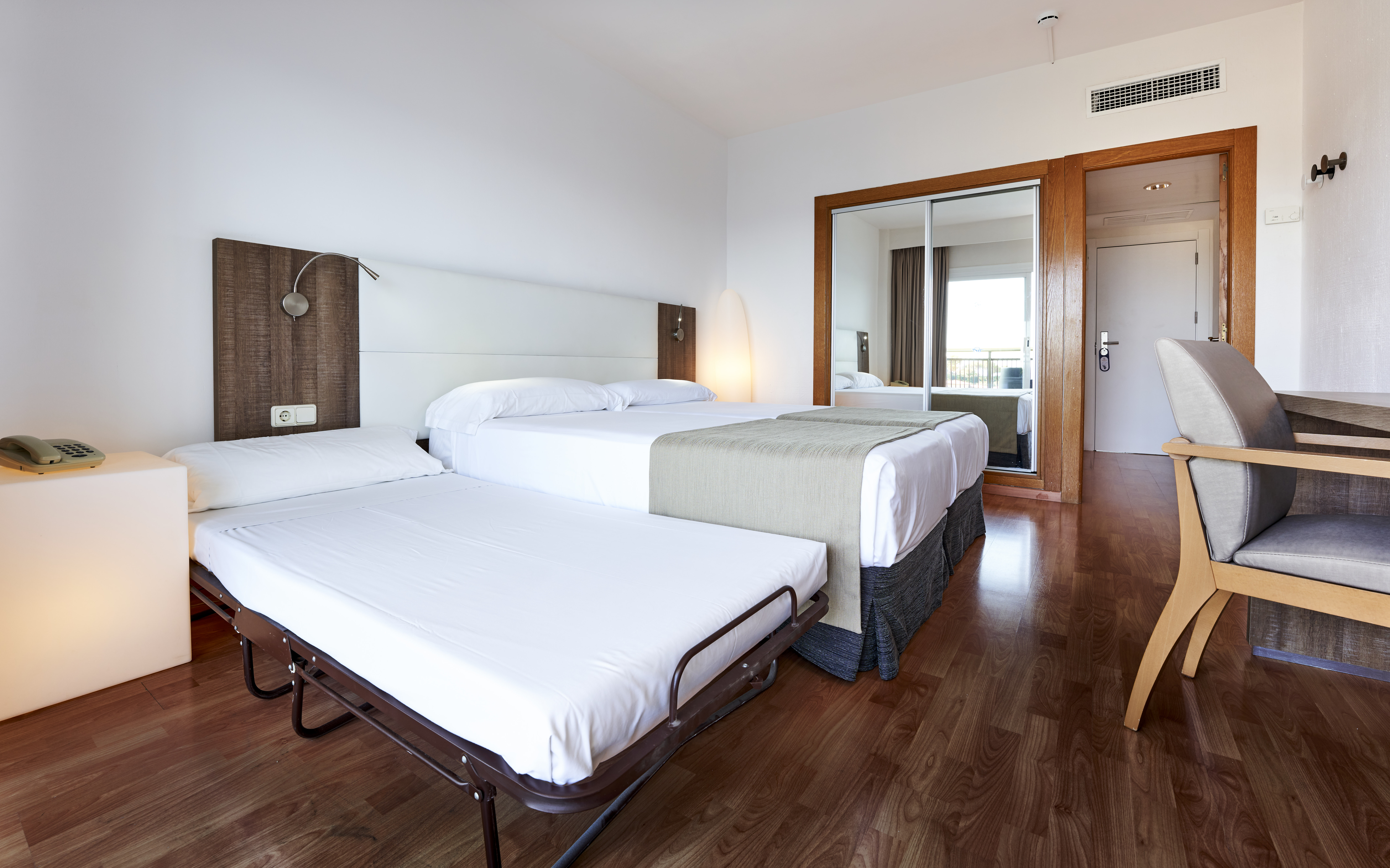 SENTIDO Cala Vinas - Adults Only 8/50