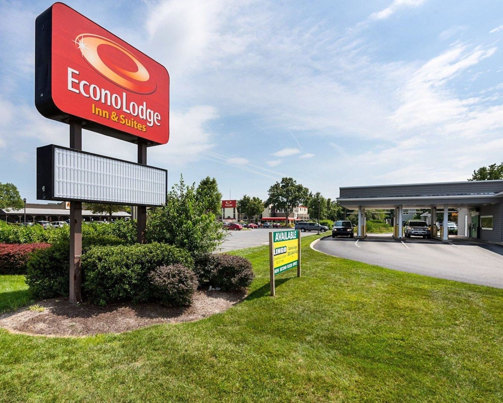 Econo Lodge Inn and Suites Resort Rehoboth Beach 6/42