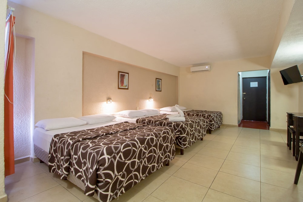 Hotel Colon Merida by Kavia 19/66