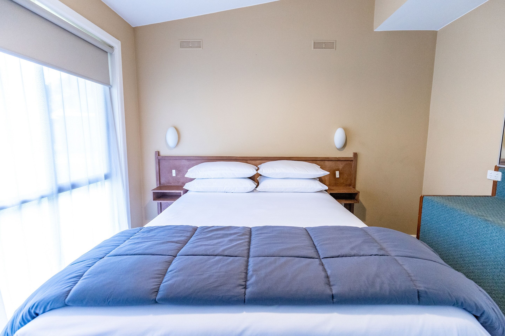 Spa, Family, Cabin, Queen and Twin Beds