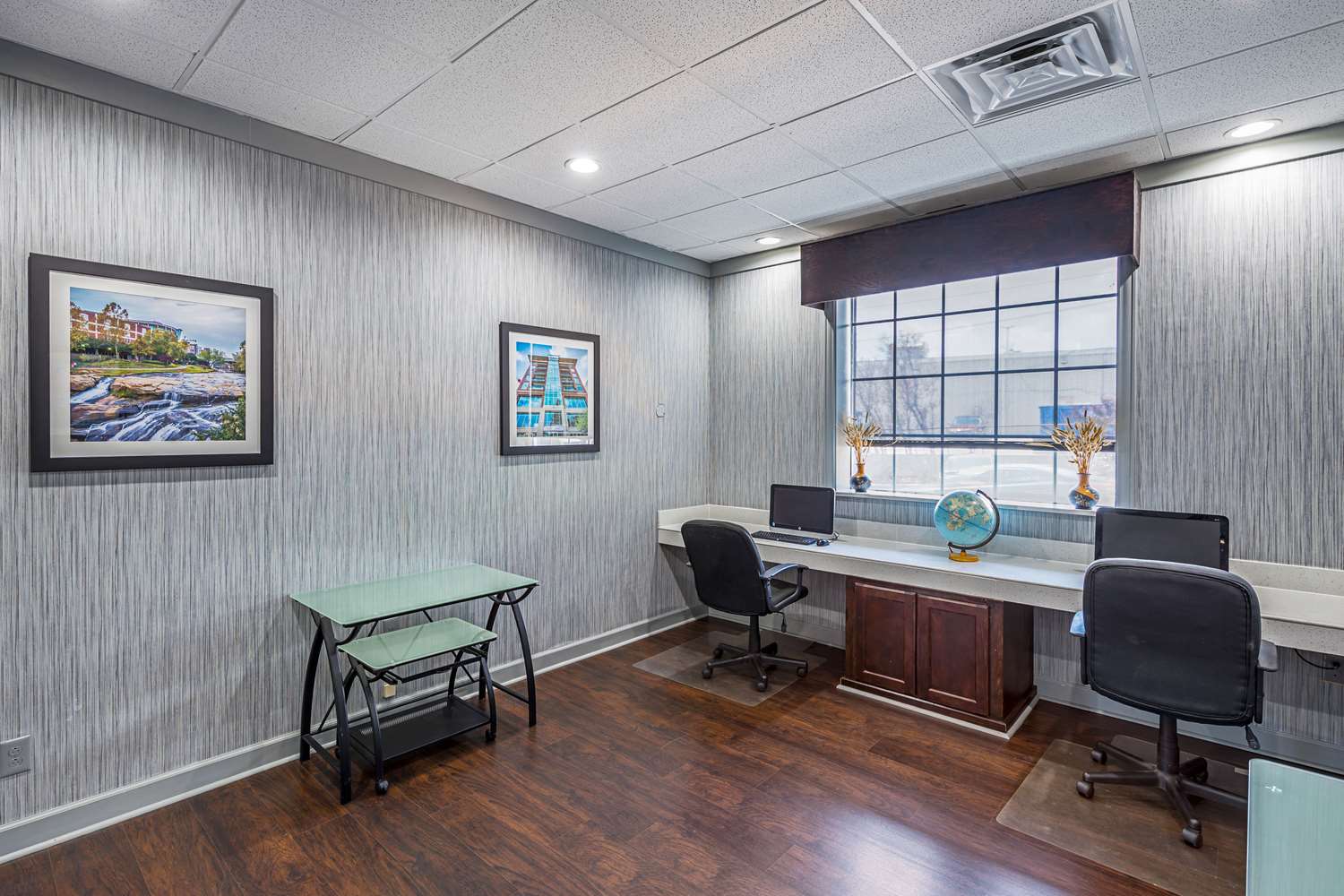 Quality Inn & Suites Greenville - Haywood Mall 12/28